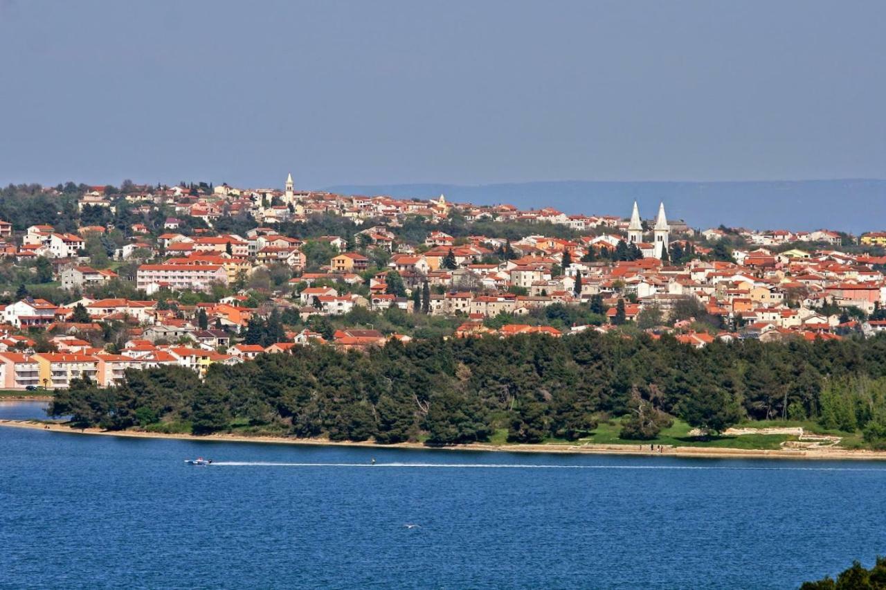 Suite Vigo Медулин Экстерьер фото